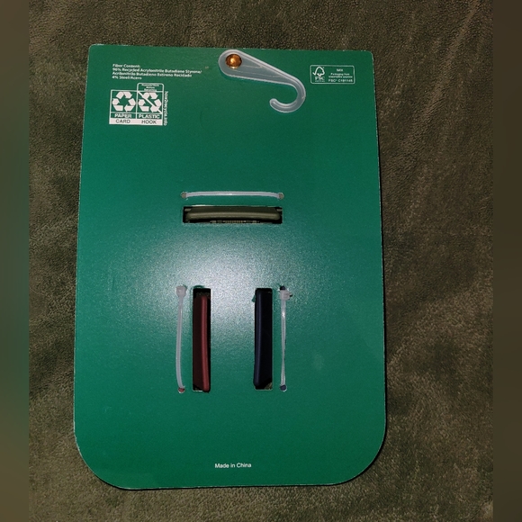 NEW Sunday State Hair Clips made with Recycled Plastic - Picture 2 of 2